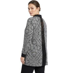 Catherines Plus Size 2X Top Black White‎ Print Lace Back Tunic Shirt Casual Chic